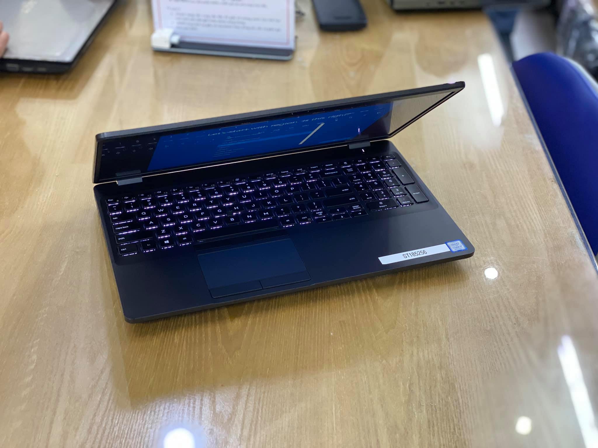 Laptop Dell Precision 3541-2.jpg